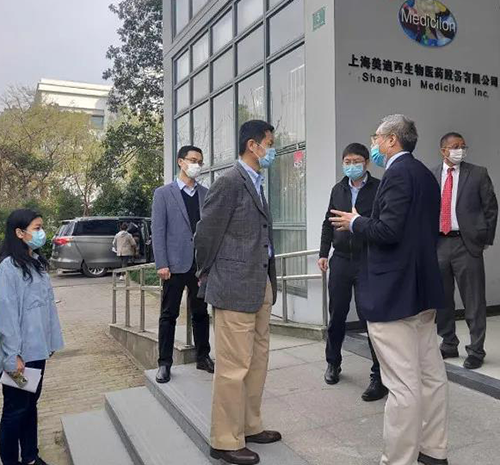 上海市委常委、副市长吴清一行调研上海尊龙凯时生物医药股份有限公司张江园区