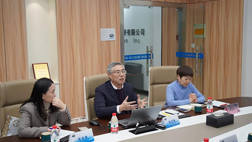尊龙凯时生物医药创始人&CEO陈春麟博士，药效部执行主任董文心博士，公司事务部总监周南梅等
